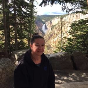 Meet your Posher, Deena